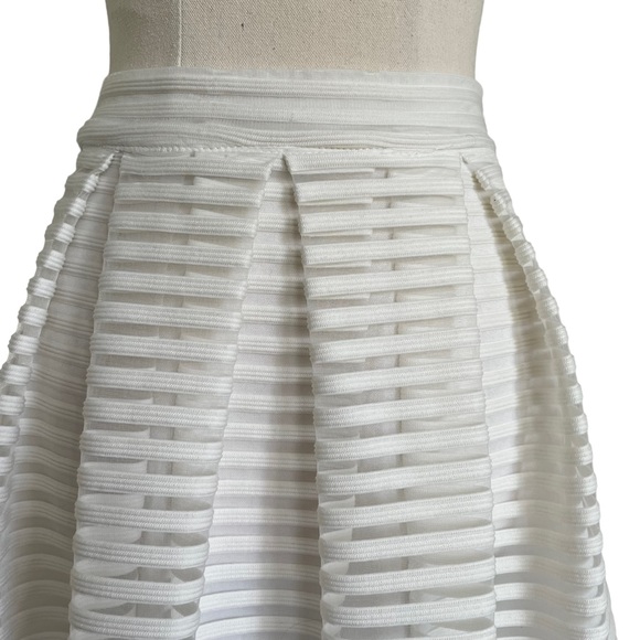 BLOSSOM Sz6 White high waisted midi skirt with sheer striped overlay - Picture 2 of 9